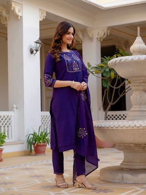 Pure Viscose Mango Silk Embroidered Straight Kurti Set – Violet