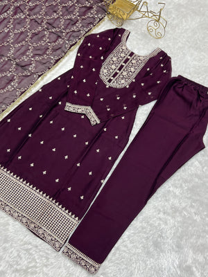 Rangoli Silk Embroidered Straight Kurta Set – Wine