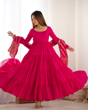 Roman Chanderi Silk Embroidered Anarkali Set – Red
