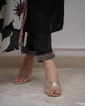 Viscose Silk Embroidered Kurta Pant Dupatta Set – Black