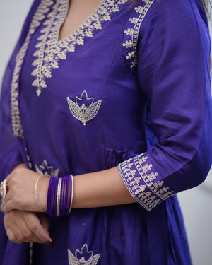 Pv Chanderi Embroidered Kurta Pant Dupatta Set – Purple