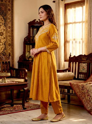 Vichitra Silk Embroidered Kurta Pant Dupatta Set – Gold