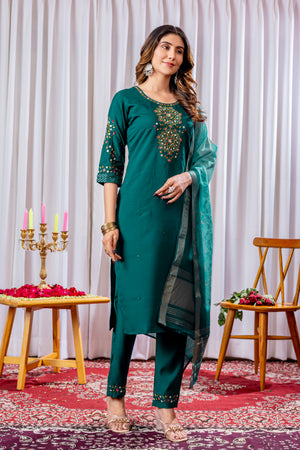 Viscose Silk Embroidered Straight Kurti Set – Green