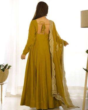 Roman Chanderi Silk Embroidered Anarkali Set – Musterd