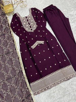 Rangoli Silk Embroidered Straight Kurta Set – Wine