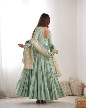 Roman Chanderi Silk Embroidered Anarkali Set – Sea Green