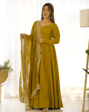Roman Chanderi Silk Embroidered Anarkali Set – Musterd