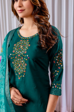 Viscose Silk Embroidered Straight Kurti Set – Green