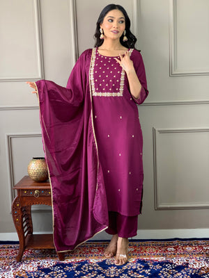Rayon Slub Embroidered Kurta Pant Dupatta Set – Wine