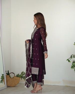 Rangoli Silk Embroidered Straight Kurta Set – Wine