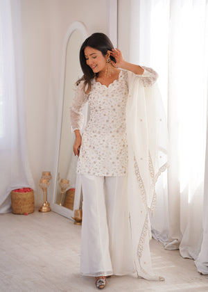 Crunchy Silk Embroidered Bell Bottom Set – Off White