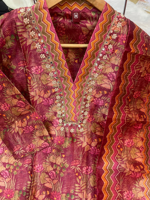 Zarna Silk Embroidered Straight Kurti Set – Maroon