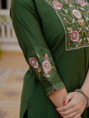 Pure Viscose Mango Silk Embroidered Straight Kurti Set – Green