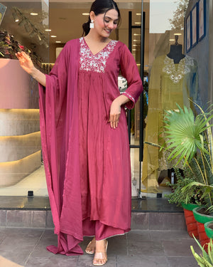 Viscose Chinon Embroidered Kurta Pant Dupatta Set – Dusty Rose