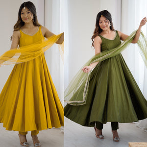 Roman Chanderi Silk Embroidered Anarkali Set – Mehndi
