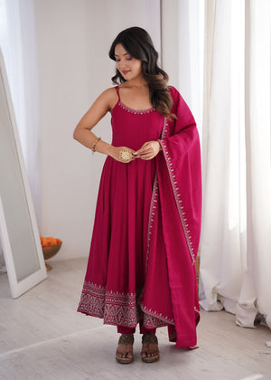 Roman Chanderi Silk Embroidered Anarkali Set – Rani Pink