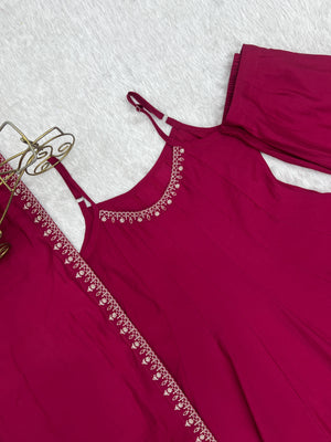 Roman Chanderi Silk Embroidered Anarkali Set – Rani Pink