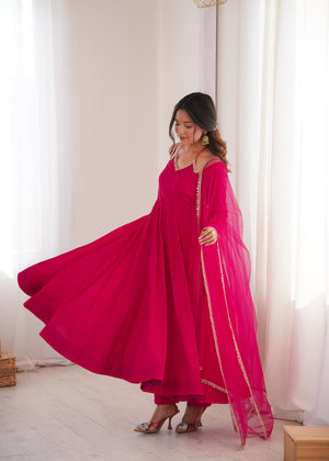 Roman Chanderi Silk Embroidered Anarkali Set – Dark Pink