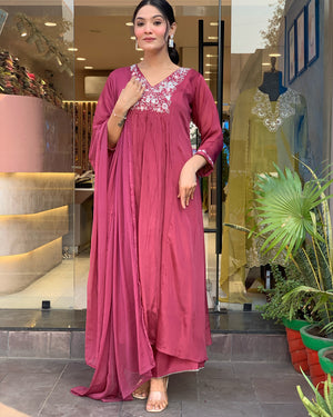 Viscose Chinon Embroidered Kurta Pant Dupatta Set – Dusty Rose