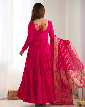 Roman Chanderi Silk Embroidered Anarkali Set – Red
