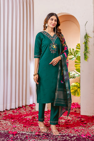 Marina Viscose Silk Embroidered Straight Kurti Set – Green