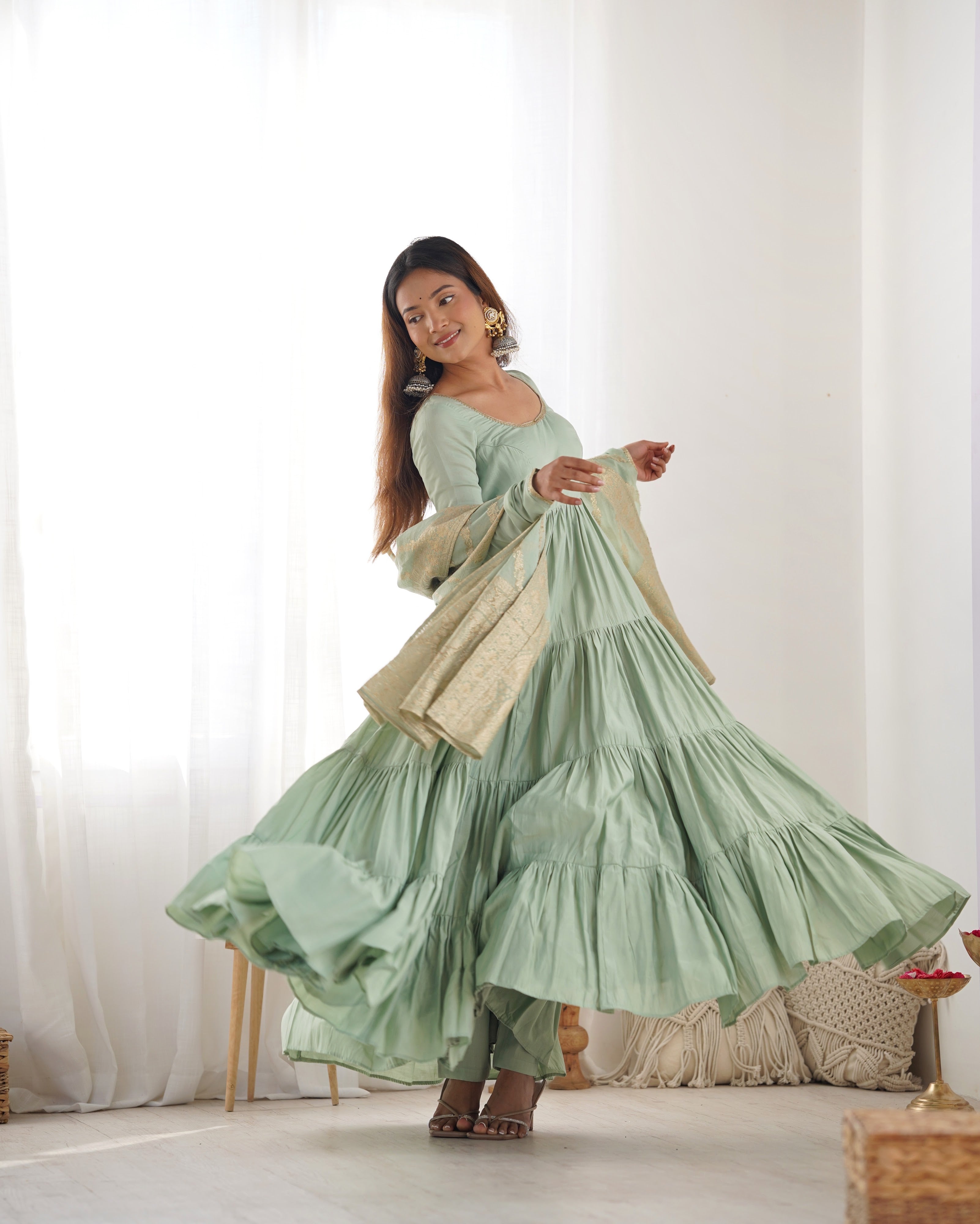 Roman Chanderi Silk Embroidered Anarkali Set – Sea Green
