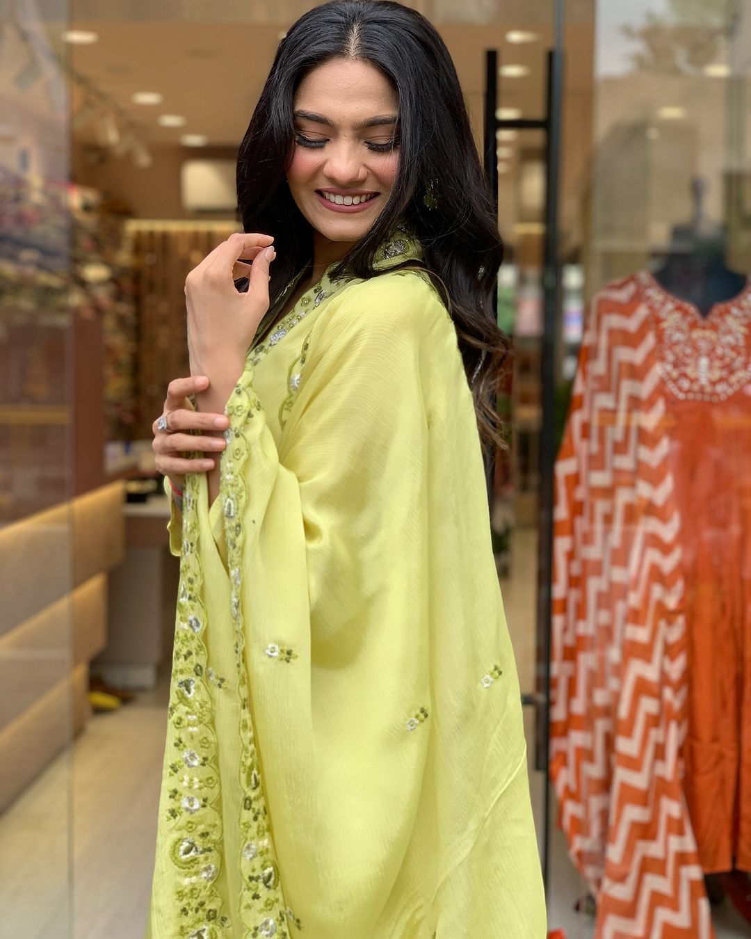 Viscose Chinon Embroidered Kurta Pant Dupatta Set – Lime Green