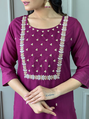 Rayon Slub Embroidered Kurta Pant Dupatta Set – Wine