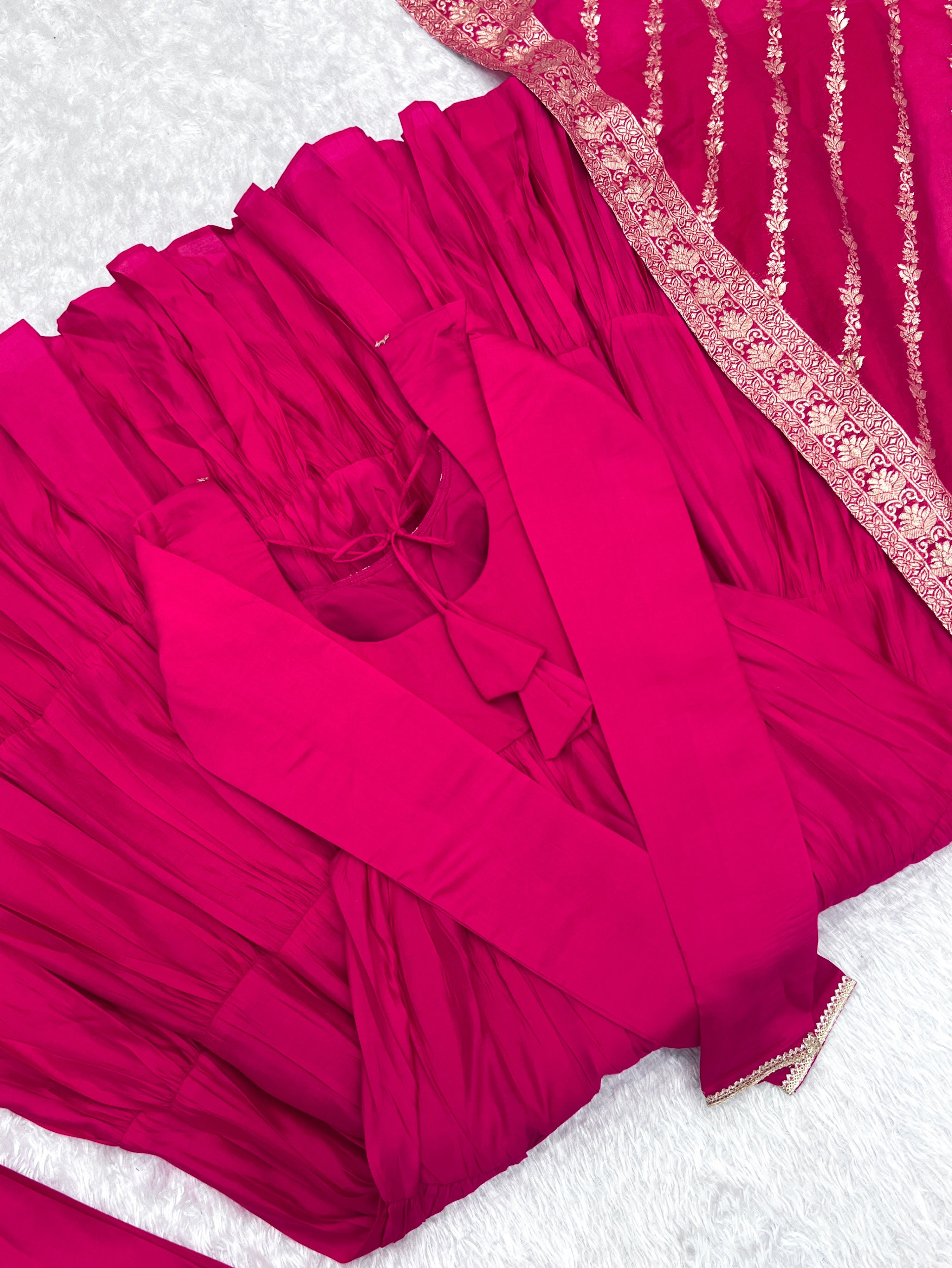 Roman Chanderi Silk Embroidered Anarkali Set – Red