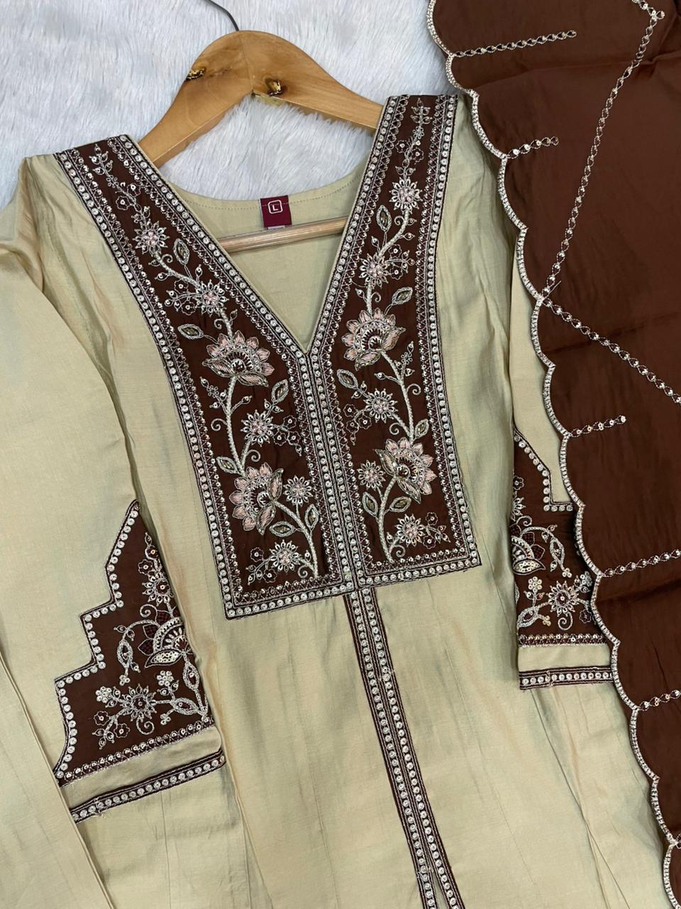 Roman Silk Embroidered Anarkali Kurti Set – Cream