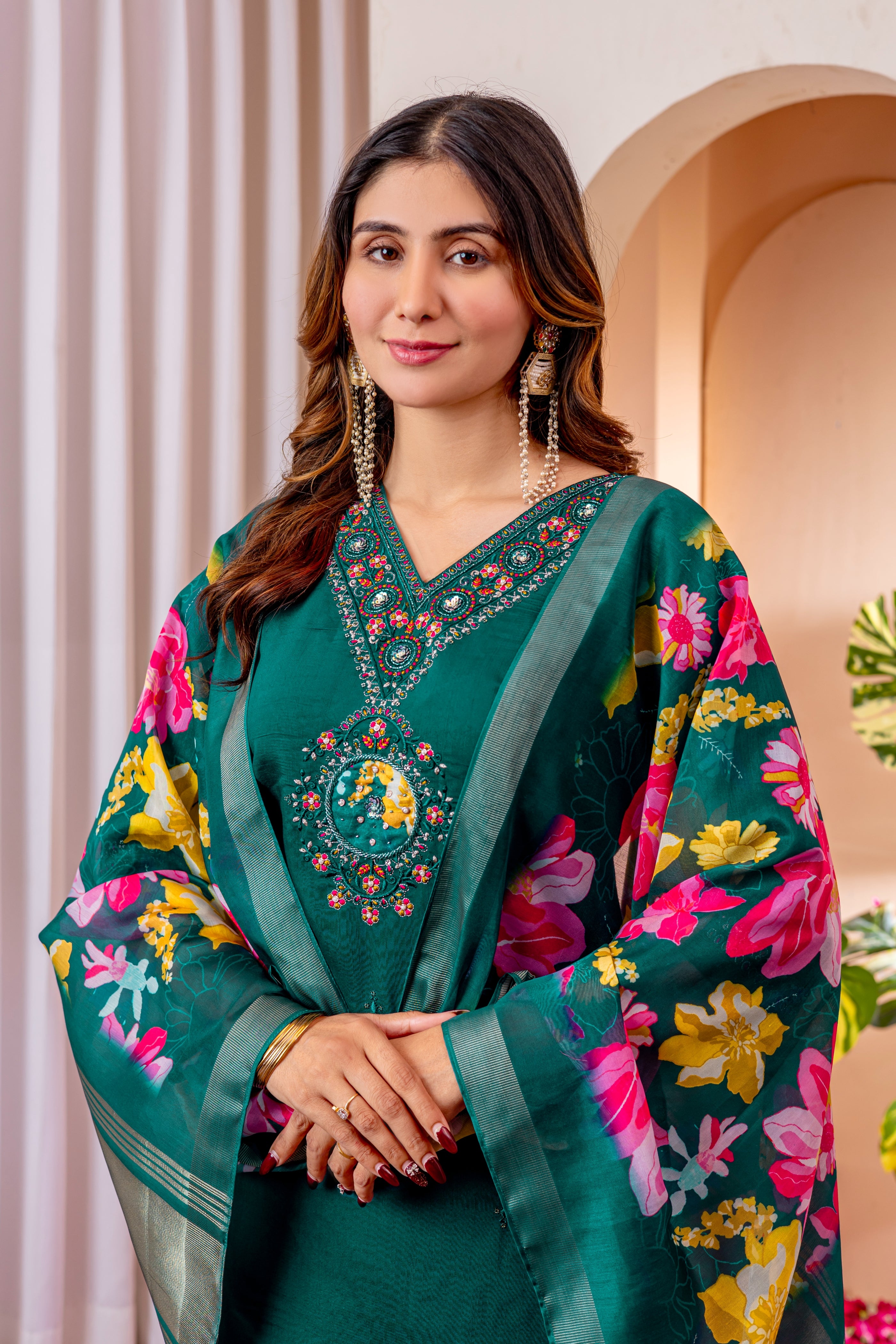 Marina Viscose Silk Embroidered Straight Kurti Set – Green