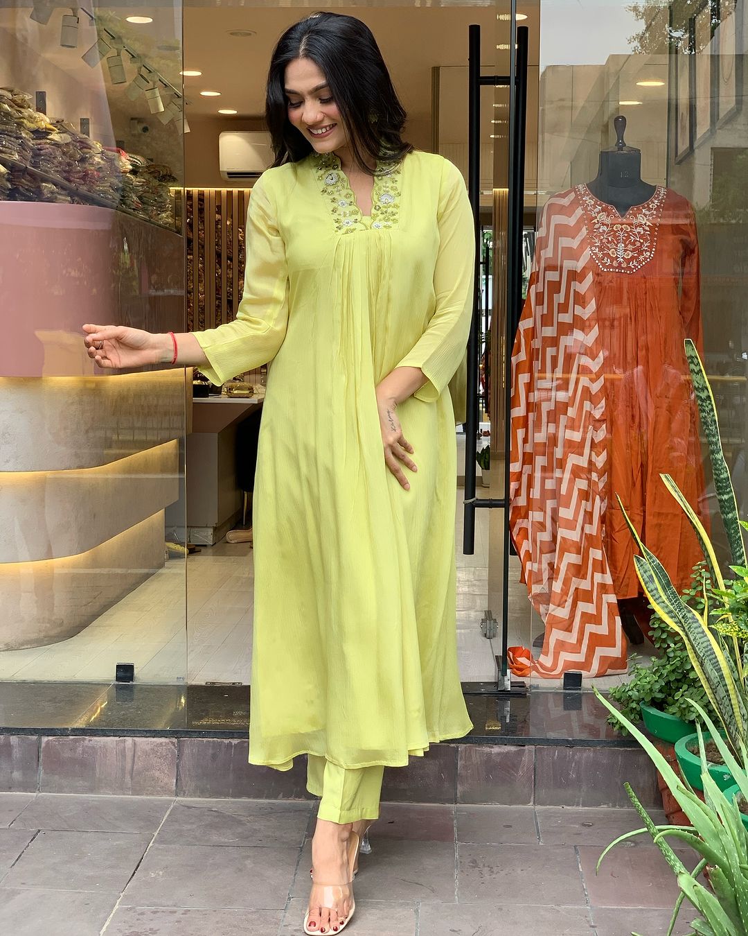 Viscose Chinon Embroidered Kurta Pant Dupatta Set – Lime Green