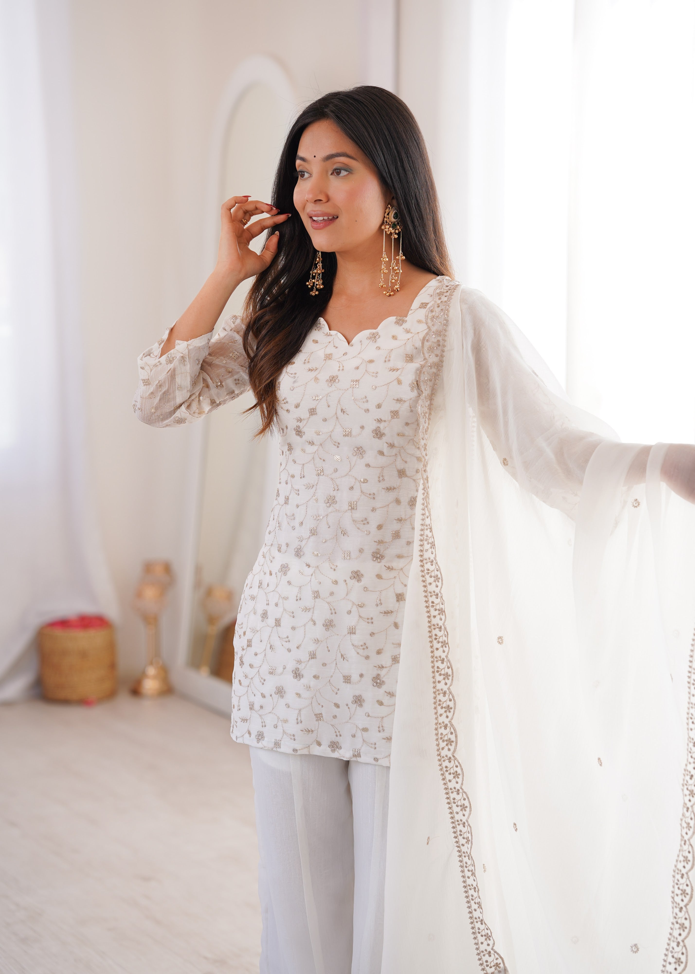 Crunchy Silk Embroidered Bell Bottom Set – Off White