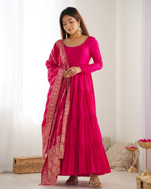 Roman Chanderi Silk Embroidered Anarkali Set – Red