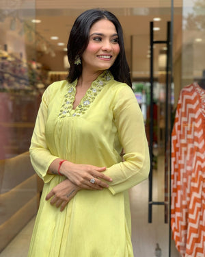 Viscose Chinon Embroidered Kurta Pant Dupatta Set – Lime Green