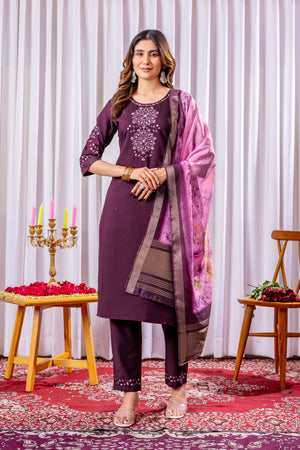 Viscose Silk Embroidered Straight Kurti Set – Wine
