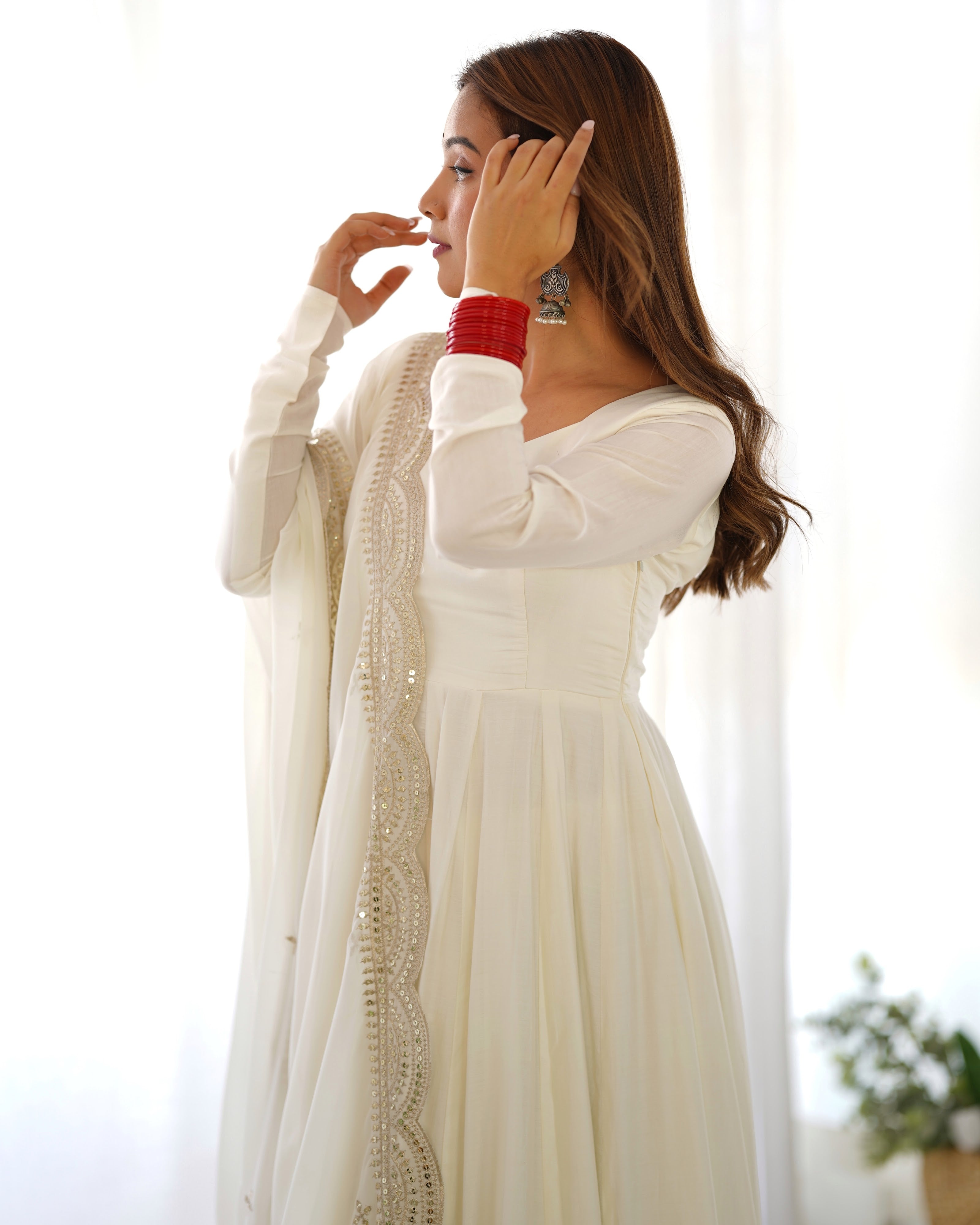 Roman Chanderi Silk Embroidered Anarkali Set – Off White