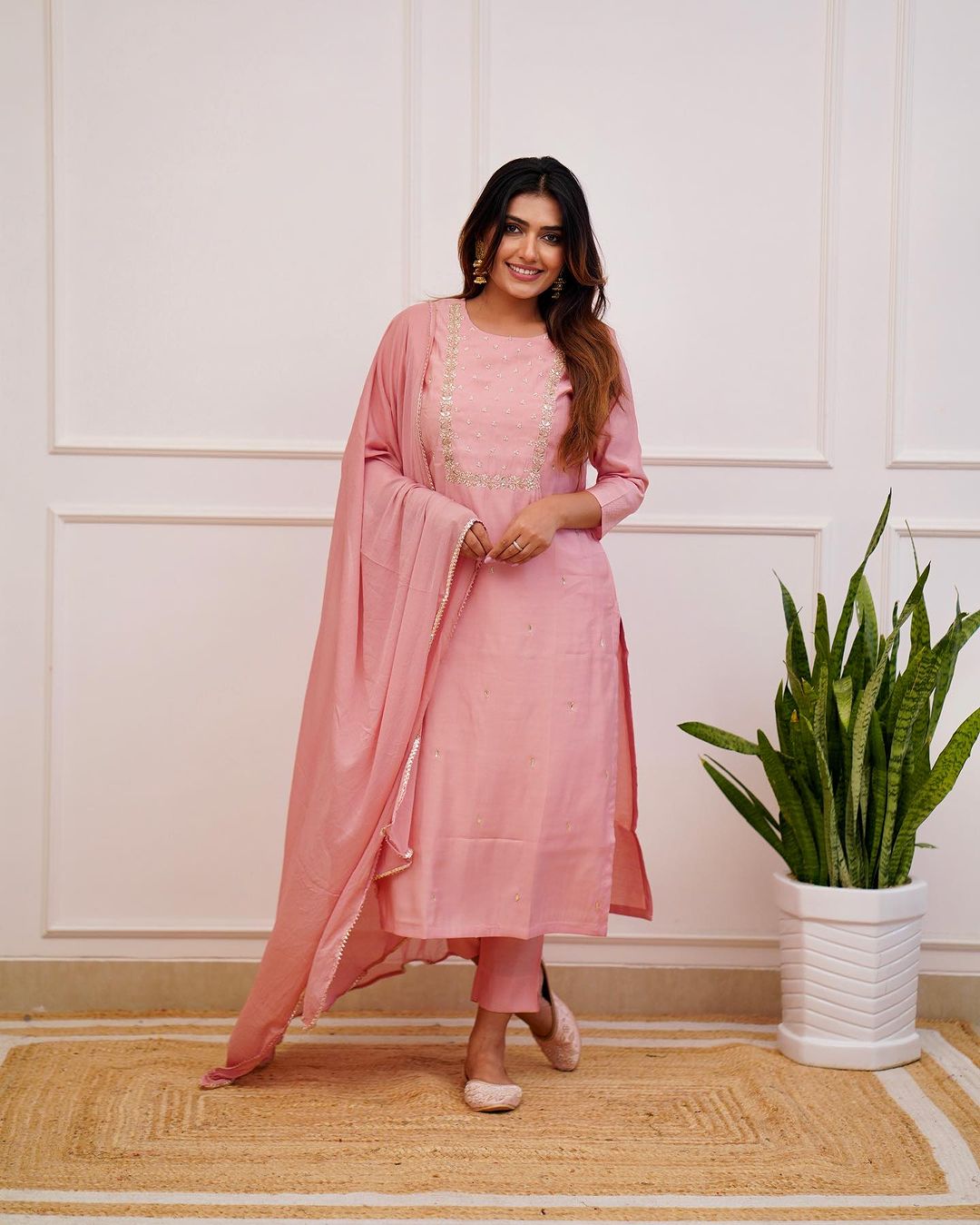 Rayon Slub Embroidered Kurta Pant Dupatta Set – Pink
