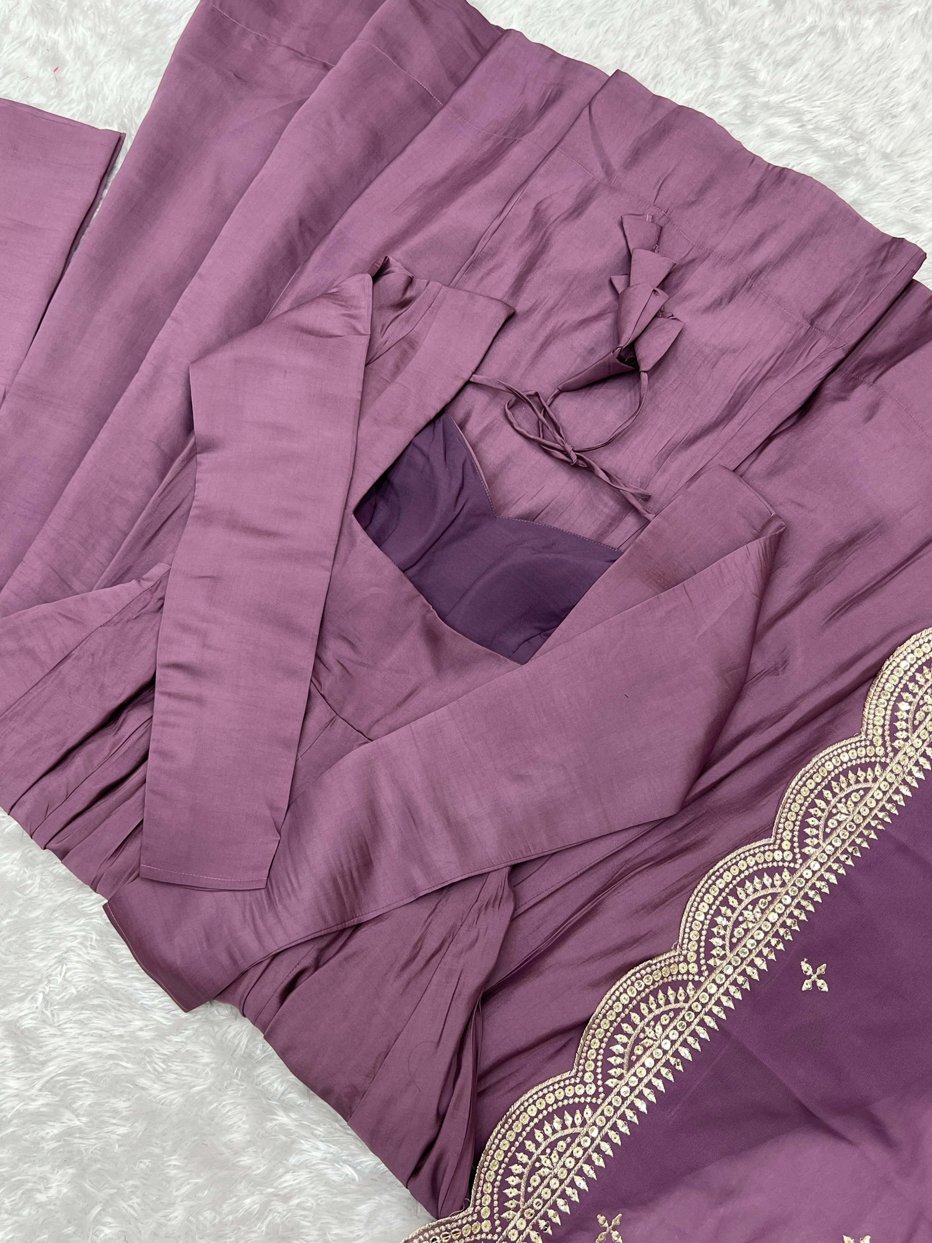 Roman Chanderi Silk Embroidered Anarkali Set – Mauve