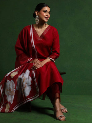 Pv Chanderi Embroidered Kurta Pant Dupatta Set – Red