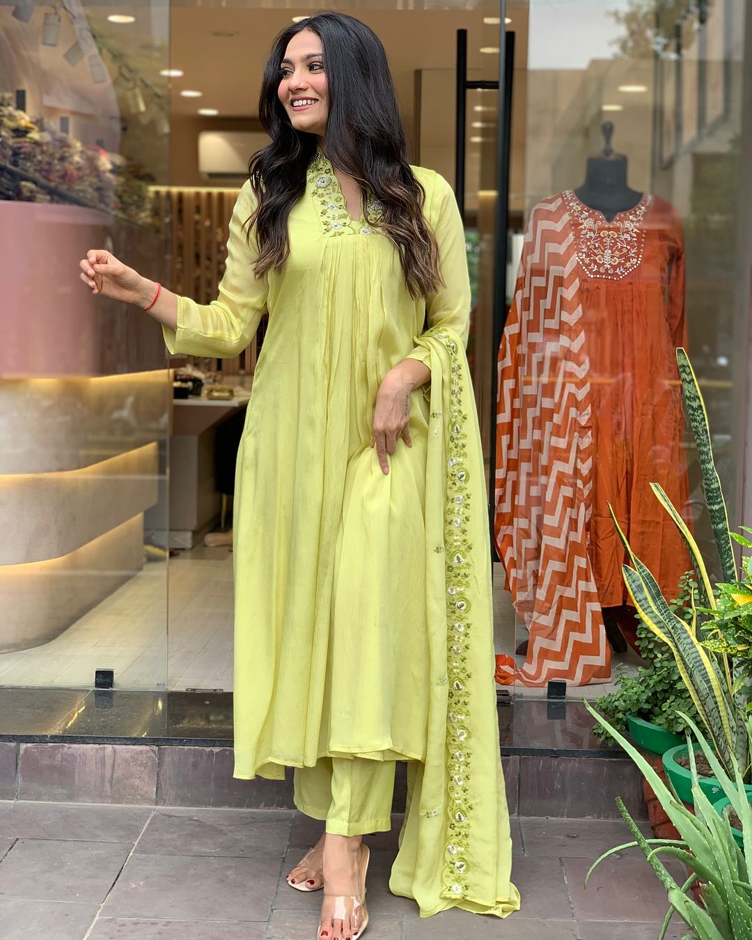 Viscose Chinon Embroidered Kurta Pant Dupatta Set – Lime Green