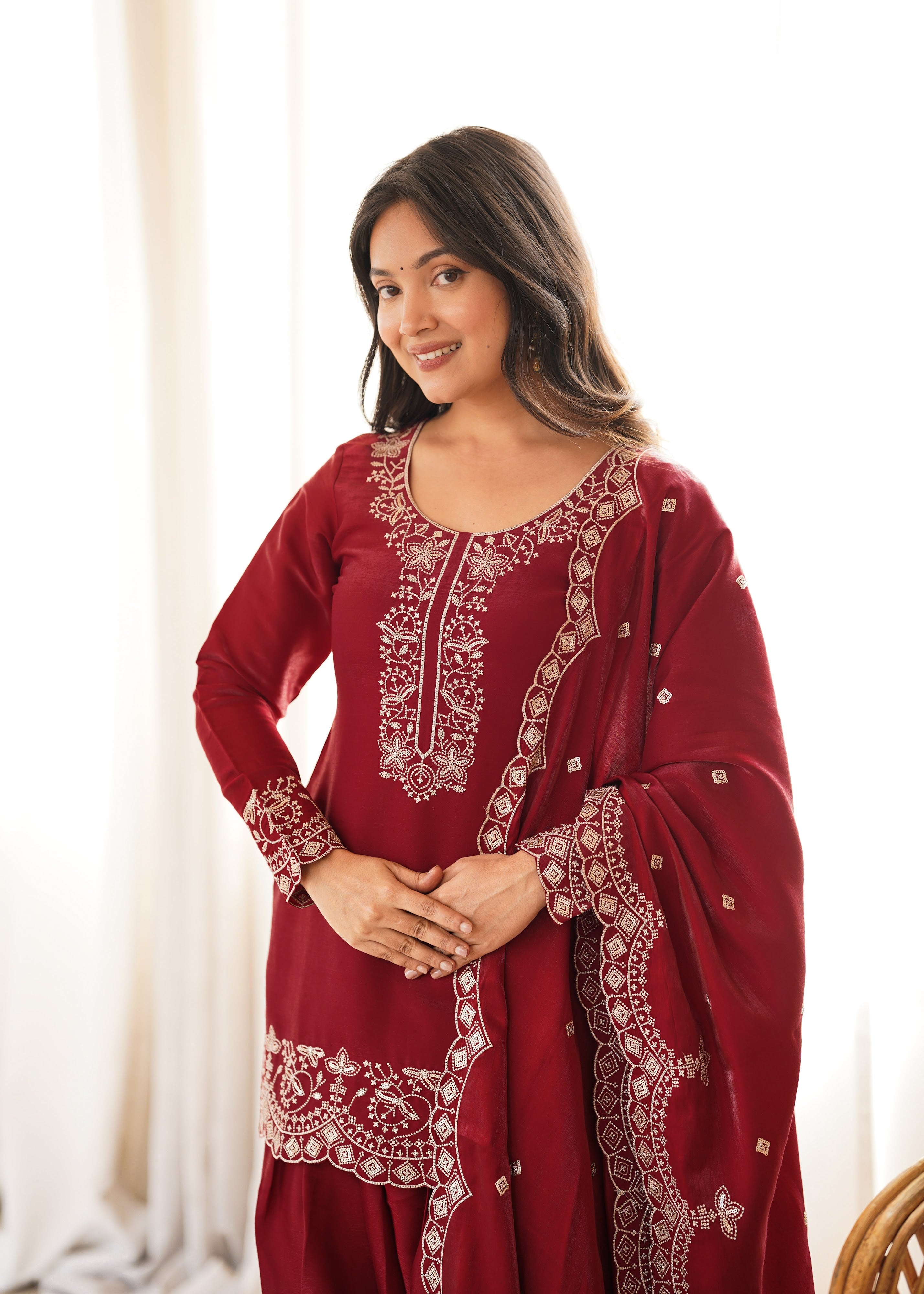 Glass Roman Silk Embroidered Kurta-Farshi Set – Maroon