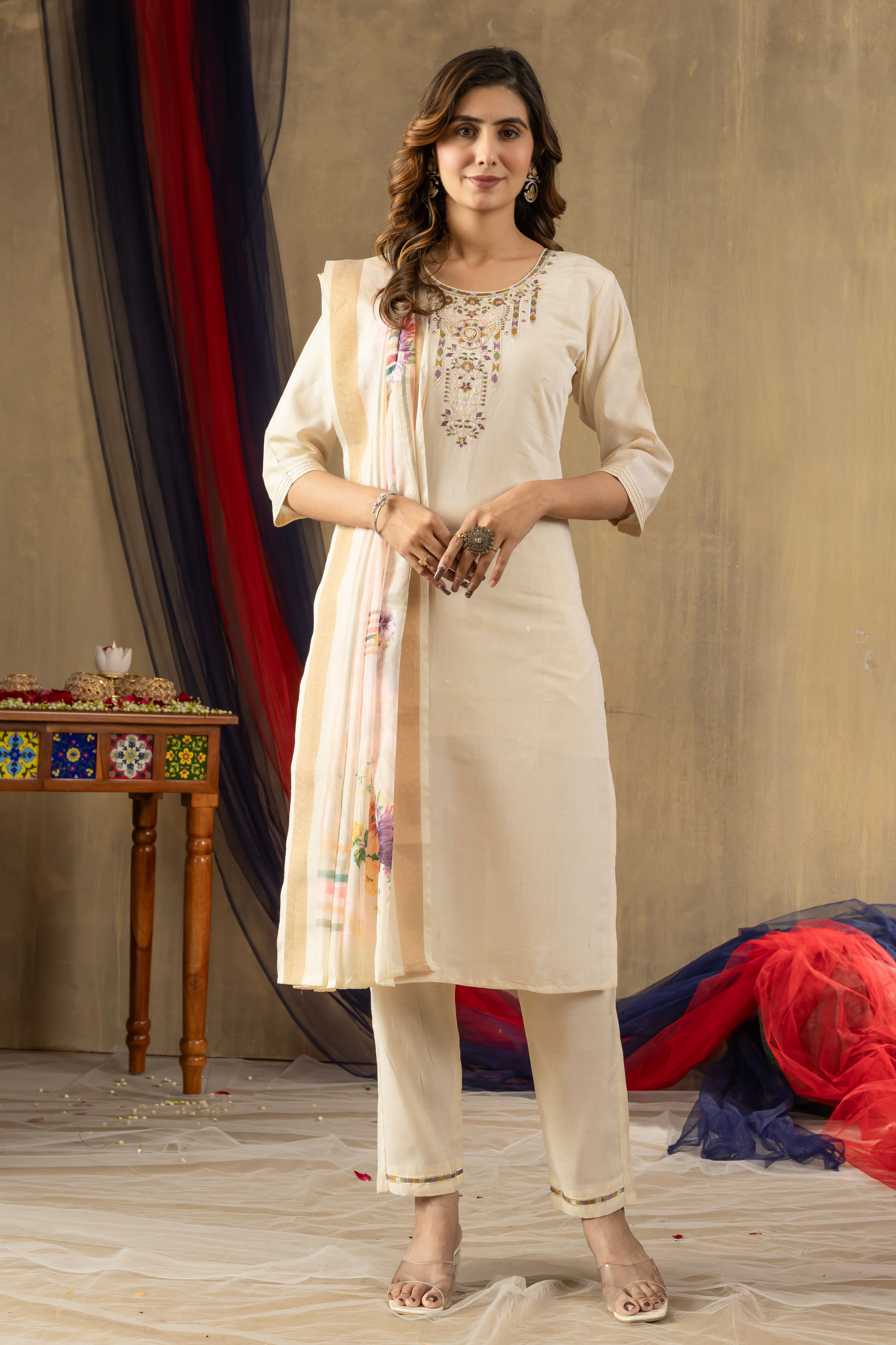 Shimmer Gold Silk Embroidered Straight Kurti Set – Off White