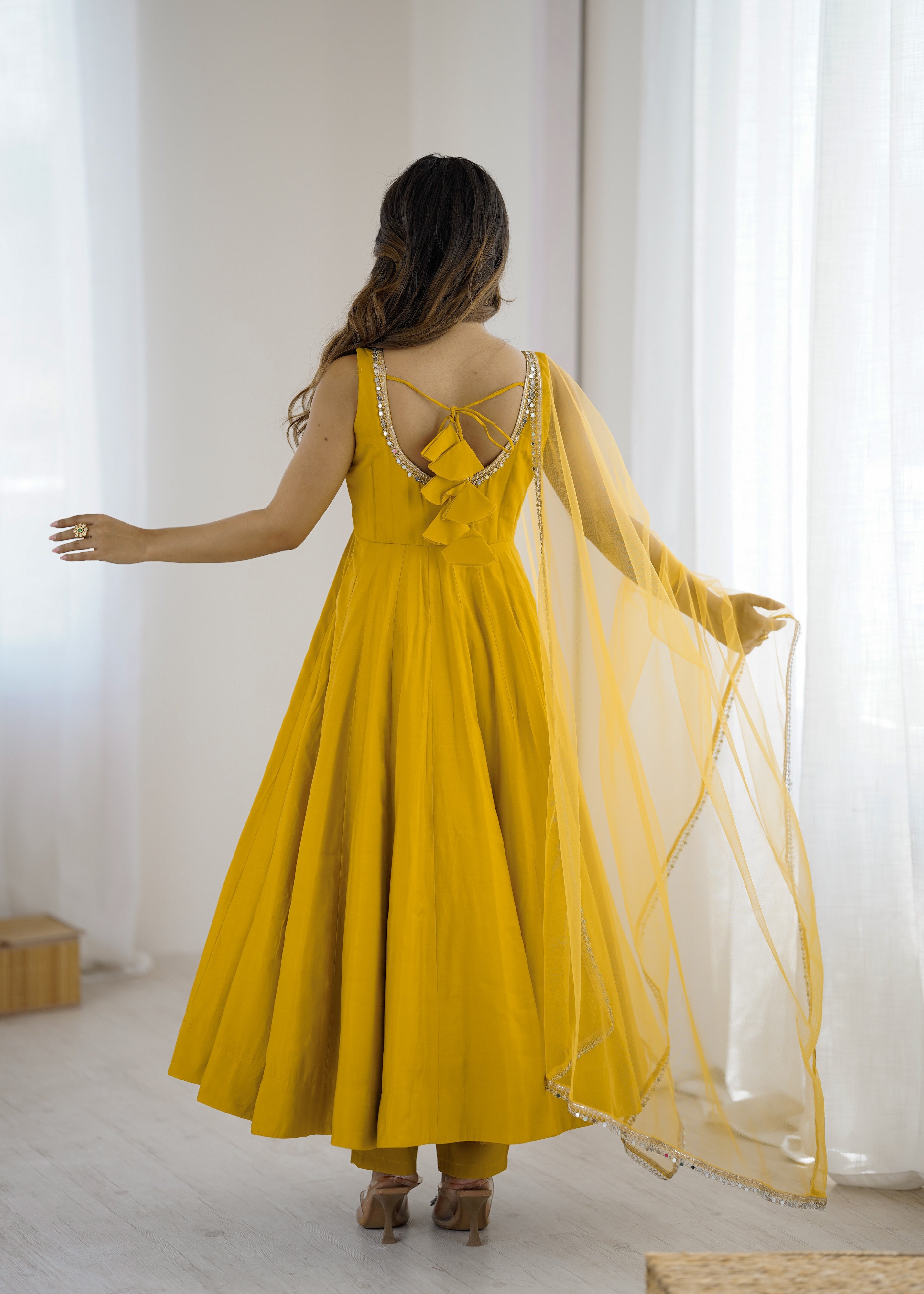 Roman Chanderi Silk Embroidered Anarkali Set – Yellow