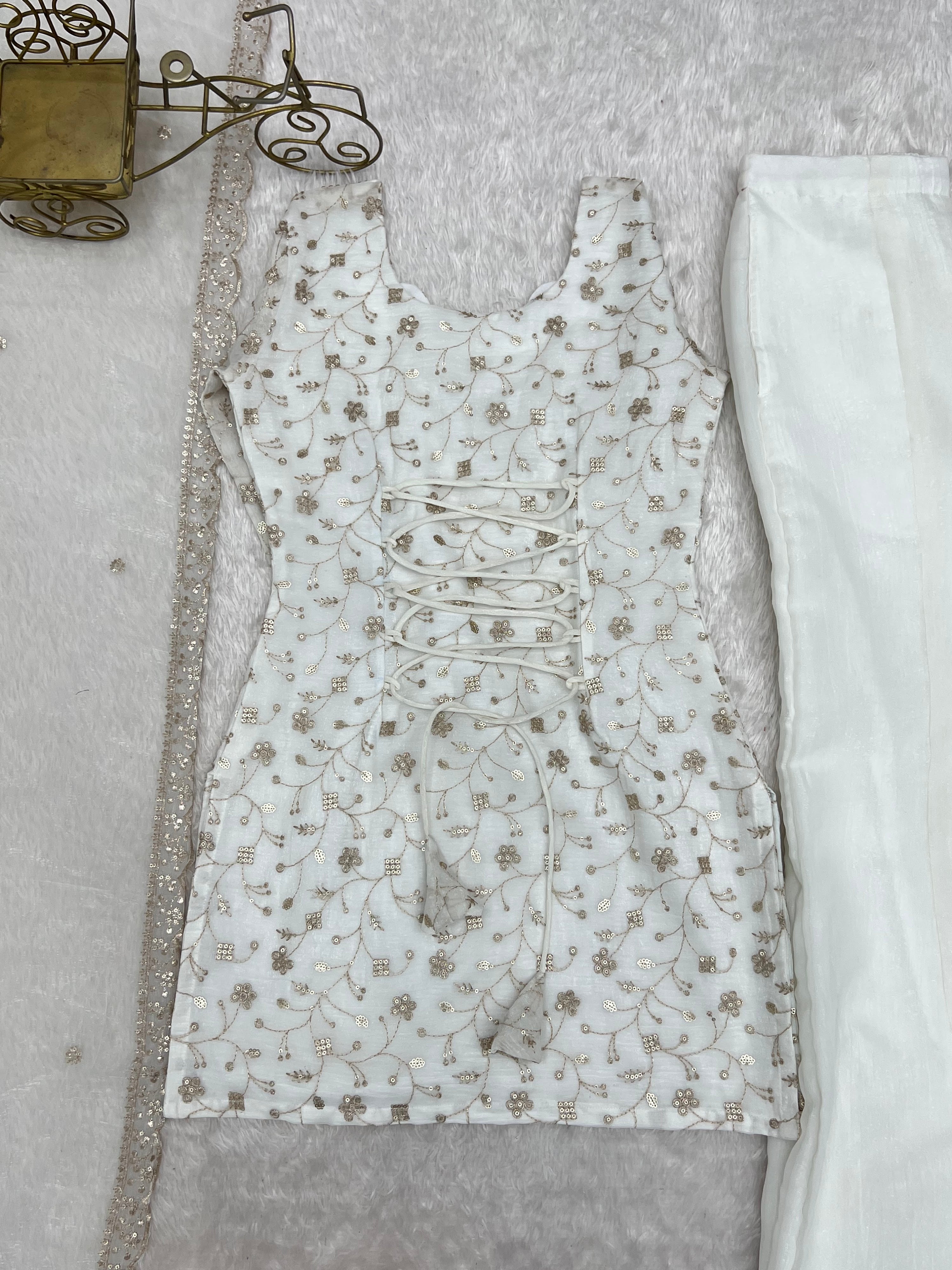 Crunchy Silk Embroidered Bell Bottom Set – Off White