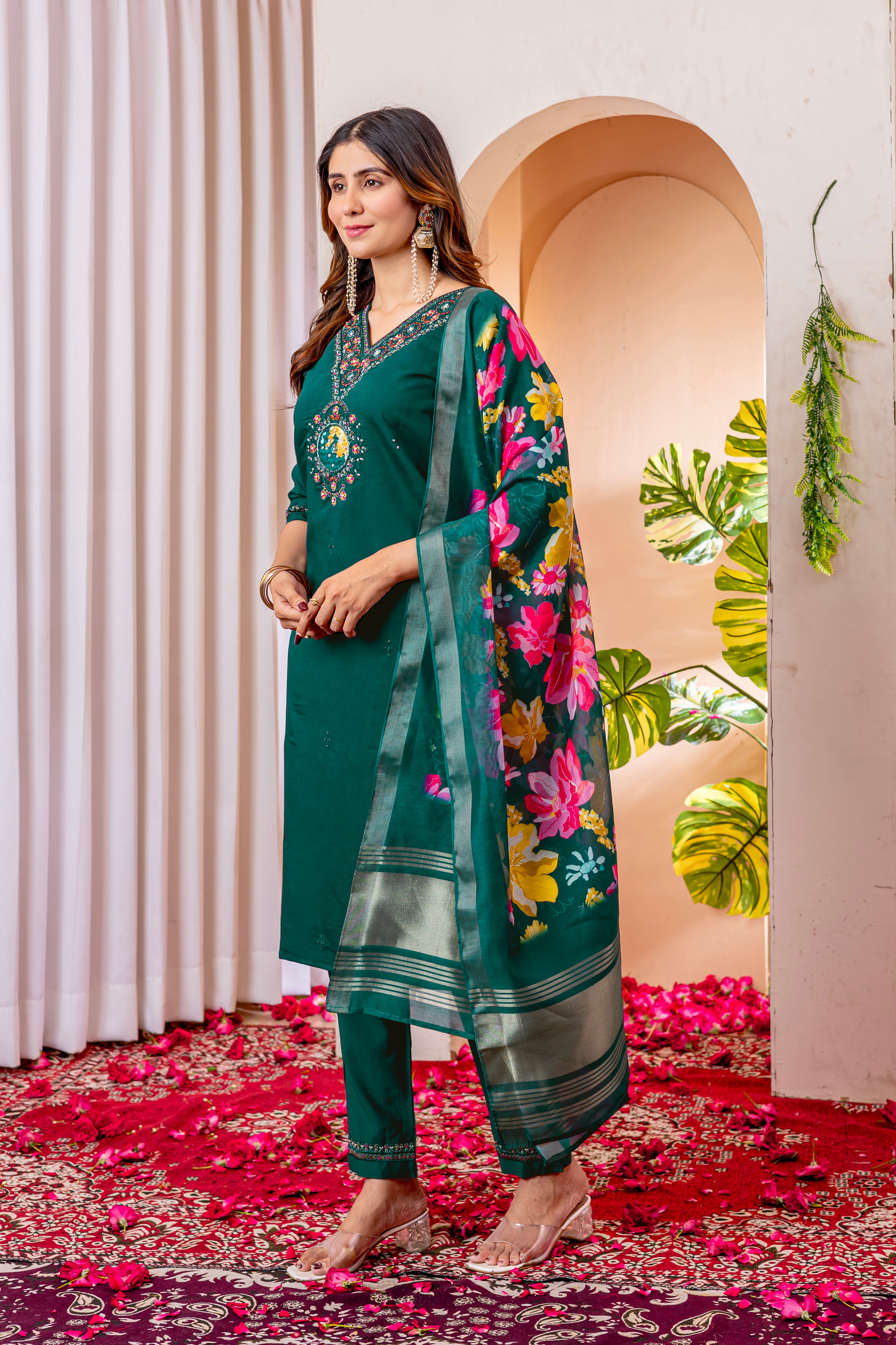 Marina Viscose Silk Embroidered Straight Kurti Set – Green