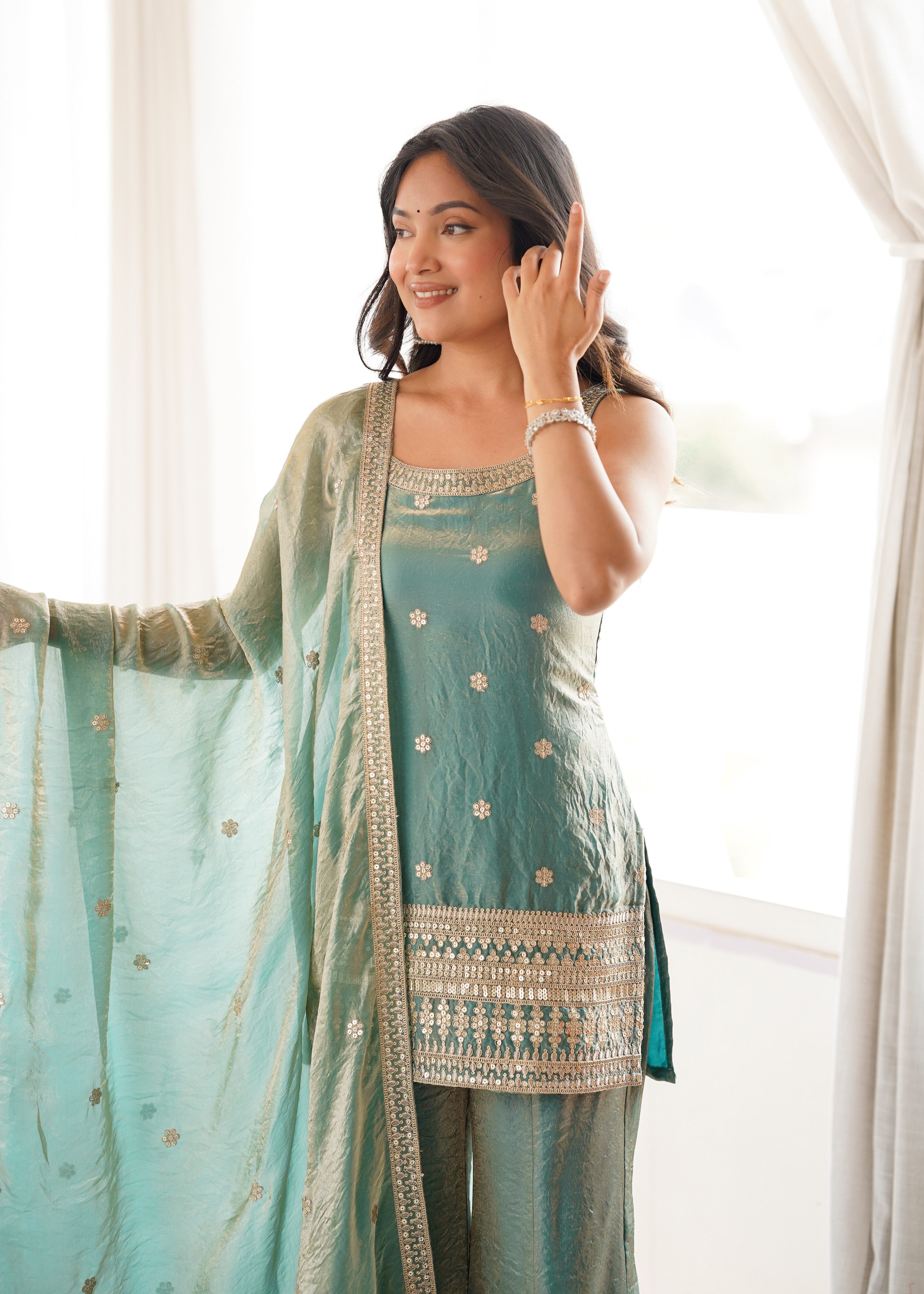 Frendy Silk Embroidered Bell Bottom Set – Sea Green