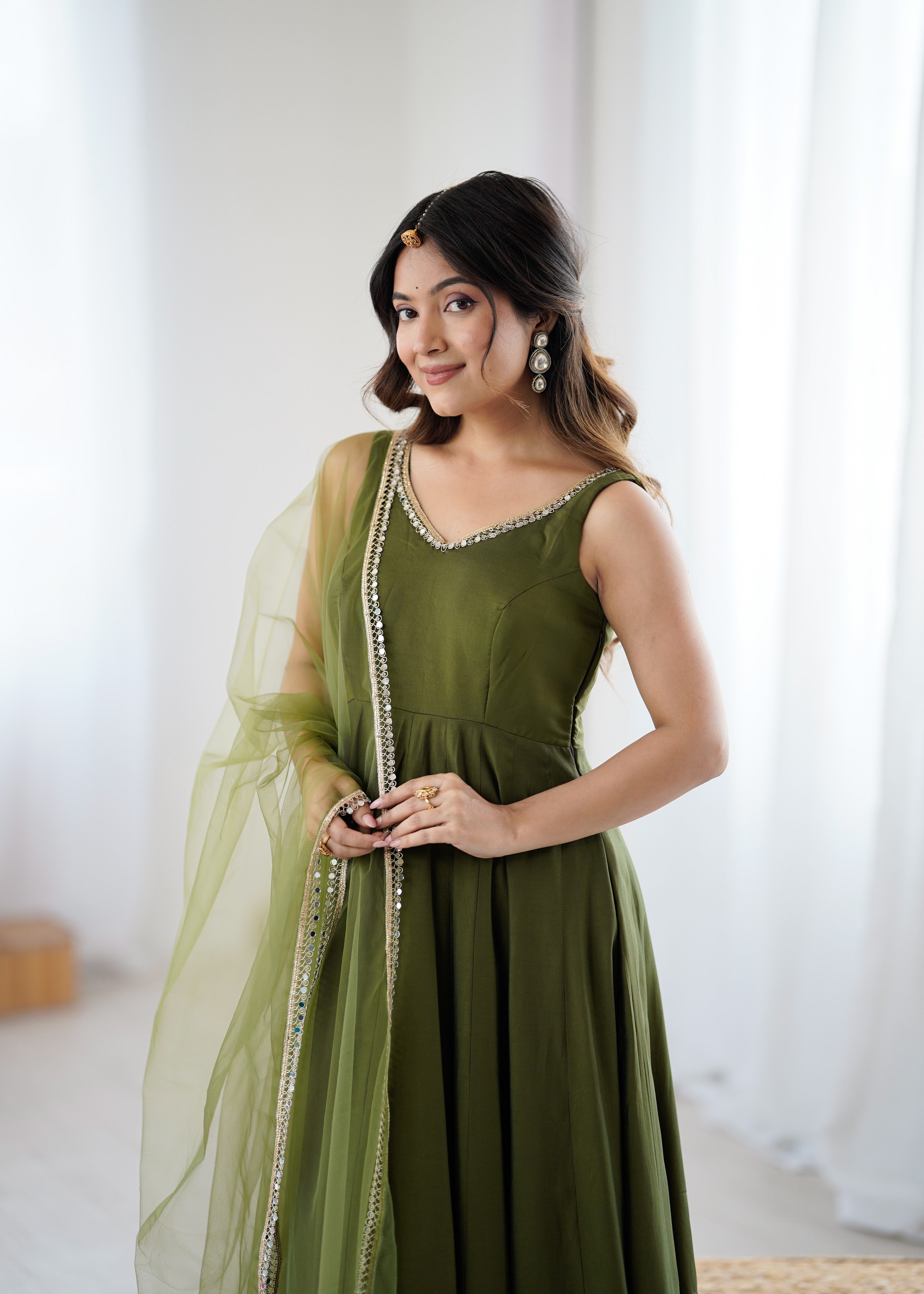 Roman Chanderi Silk Embroidered Anarkali Set – Mehndi