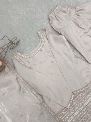 Glass Roman Silk Embroidered Kurta-Farshi Set – Ivory