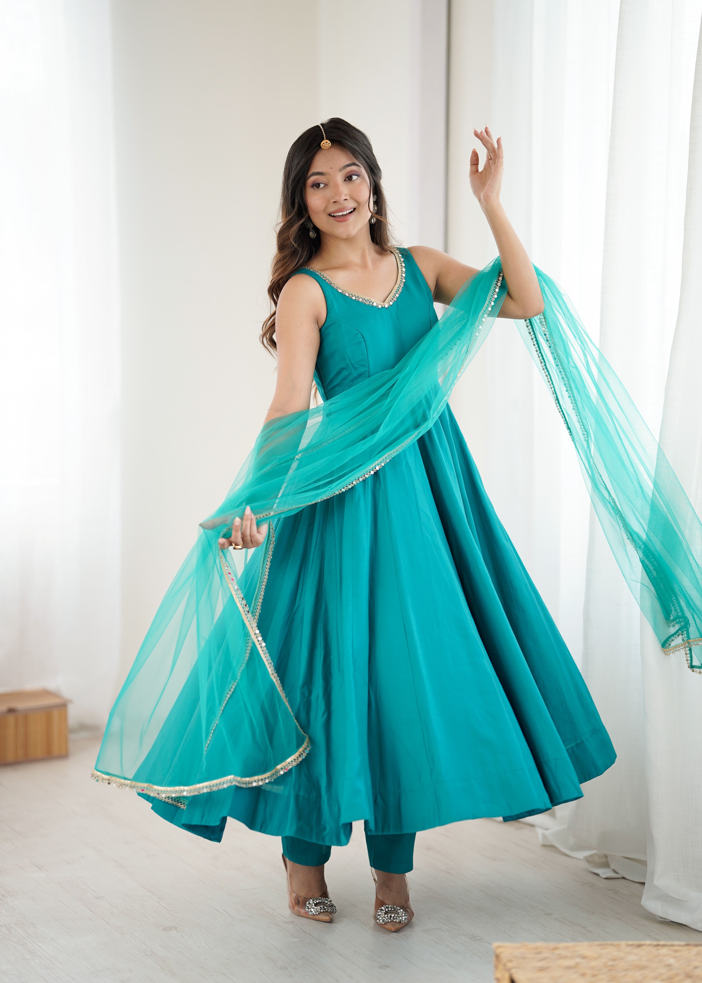 Roman Chanderi Silk Embroidered Anarkali Set – Blue